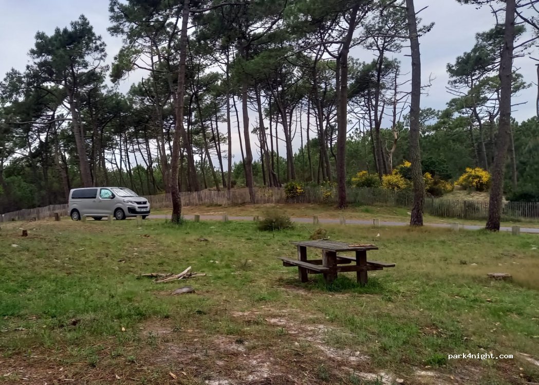 (33680) Lacanau - Unnamed Road — foto