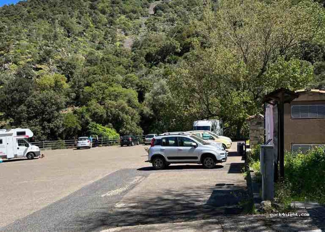 (09035) Gonnosfanadiga - Unnamed Road — foto 2