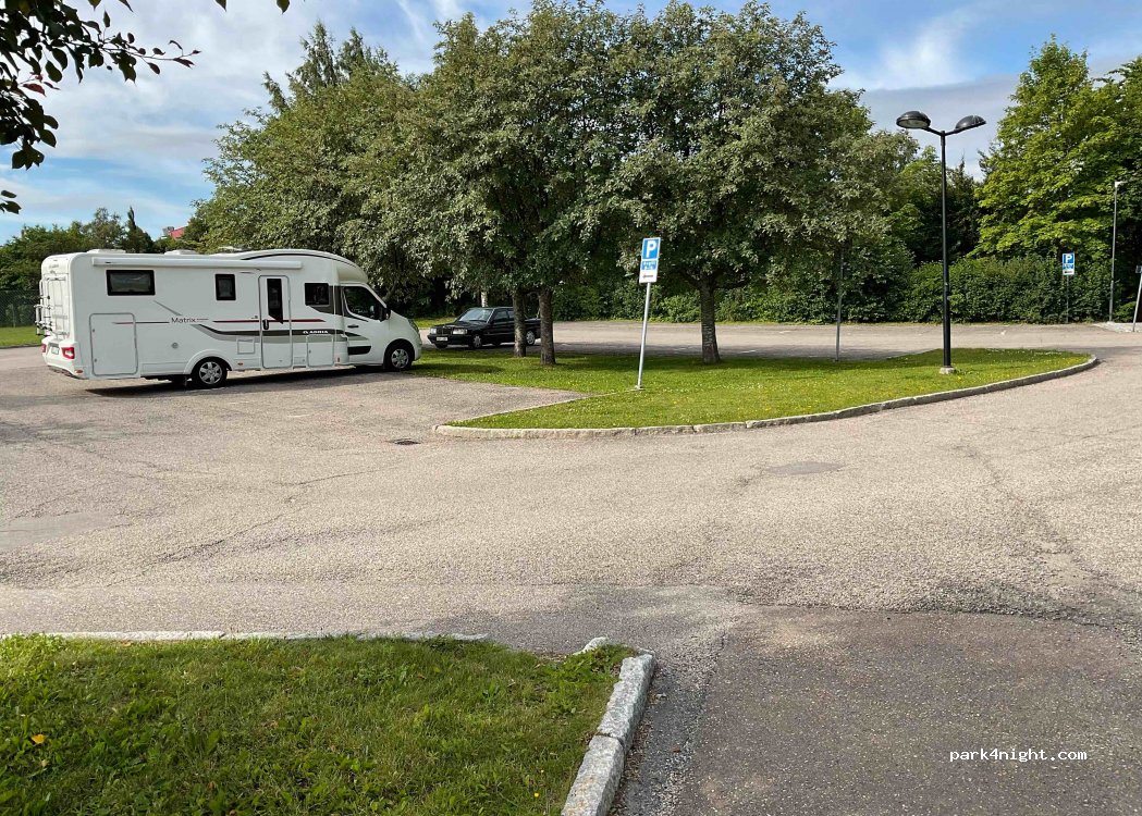(852 34) Sundsvall - 24 Universitetsallén — foto 4