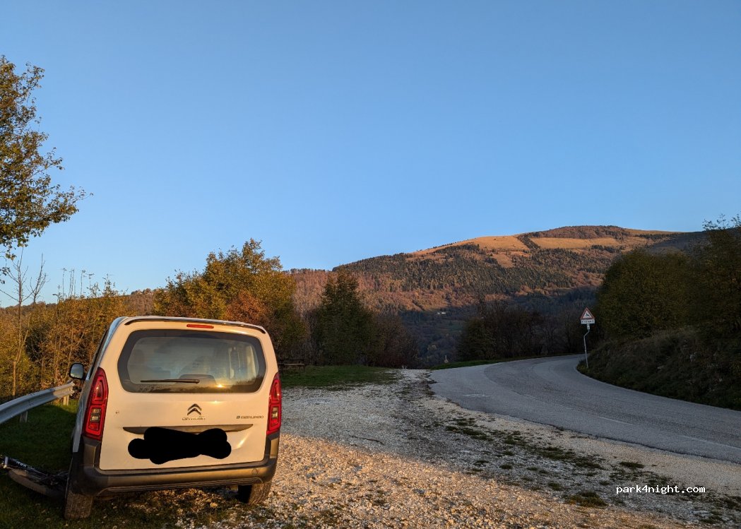 () Valdobbiadene - Via S. Francesco — foto 3