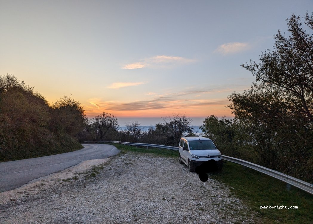 () Valdobbiadene - Via S. Francesco — foto 4