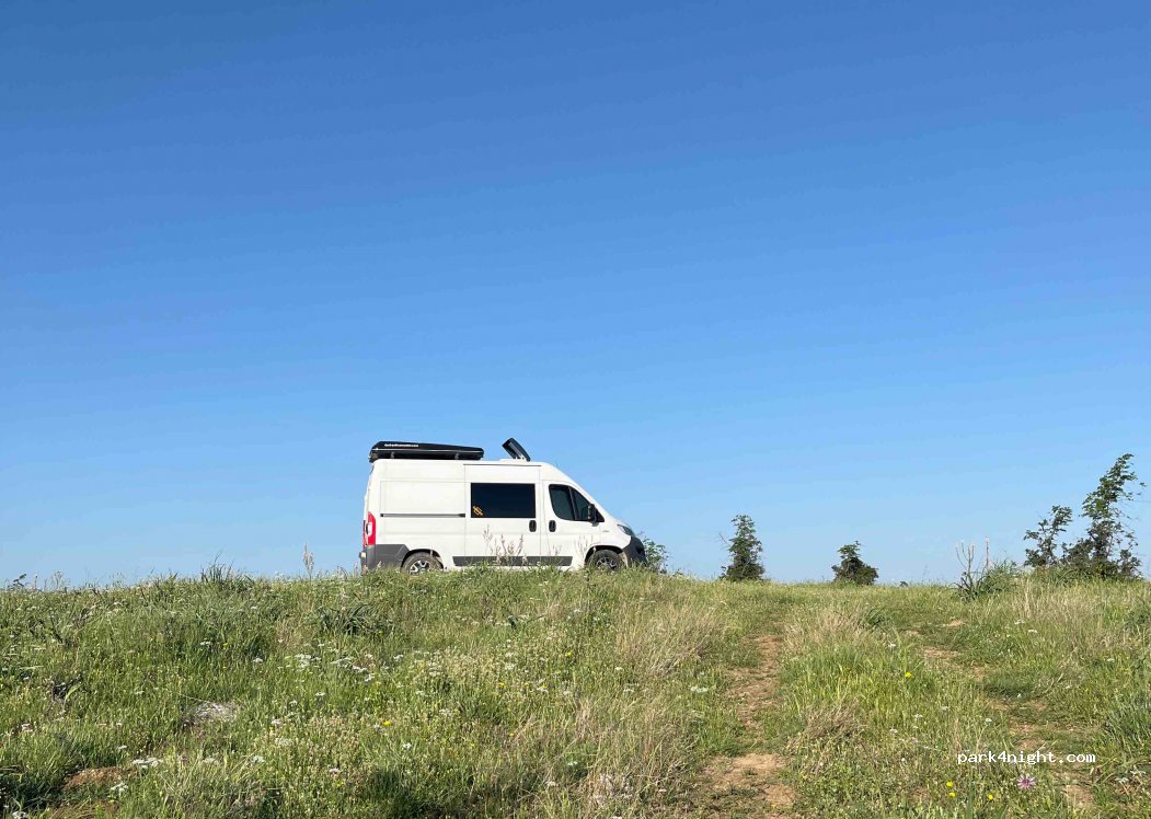 (350 10) Neo Monastiri - — foto