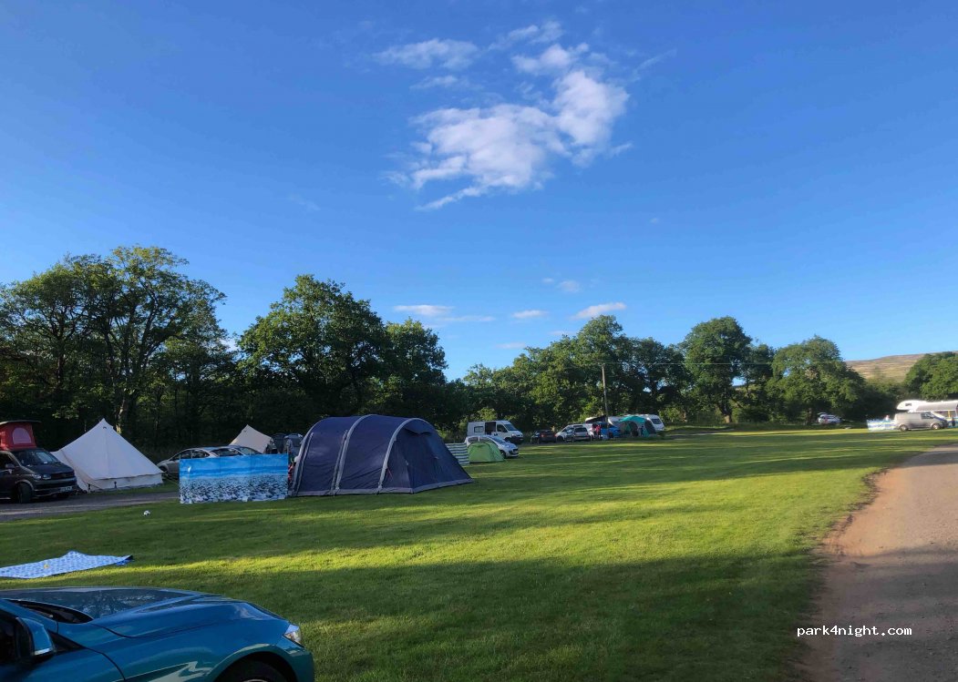 Brecon Beacons Caravan Touring Park - Caravan Camping and Motorhomes — foto 2