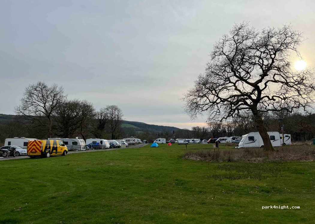 Brecon Beacons Caravan Touring Park - Caravan Camping and Motorhomes — foto 4