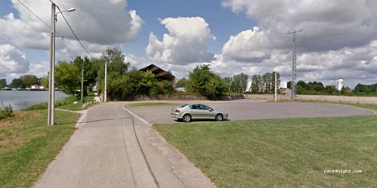 (21170) Saint-Usage - Au Port Bernard — foto
