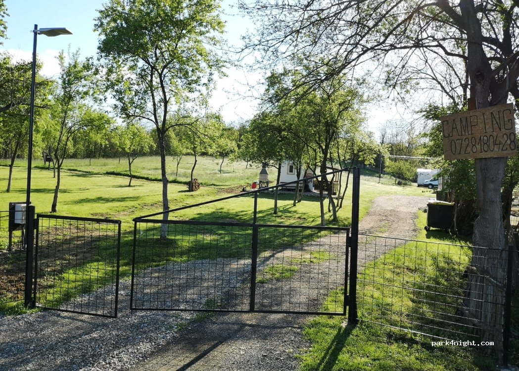 Camping Cazanele Dunarii — foto