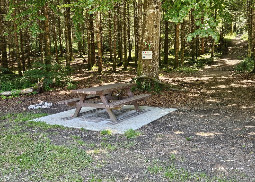 (25140) Les Écorces - Unnamed Road — foto 3