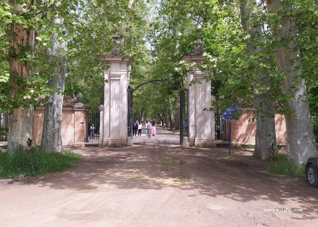 (28300) Aranjuez - 22 Calle de la Reina — foto 3
