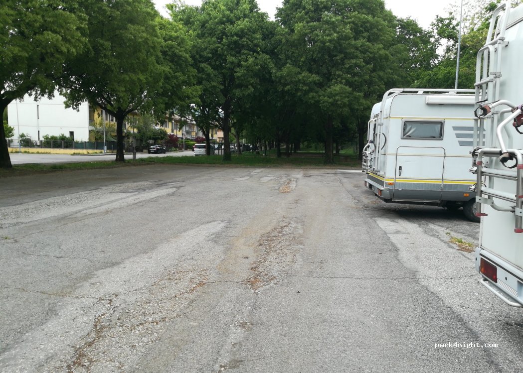 (37141) Verona - via Degli Oleandri — foto 3