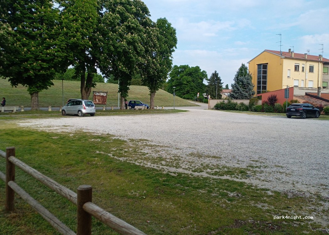 (46028) Sermide - 10 Via della Libertà — foto