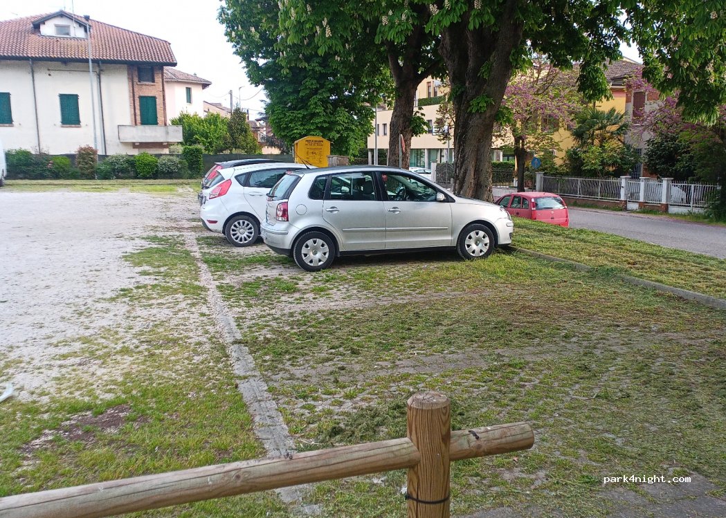 (46028) Sermide - 10 Via della Libertà — foto 2