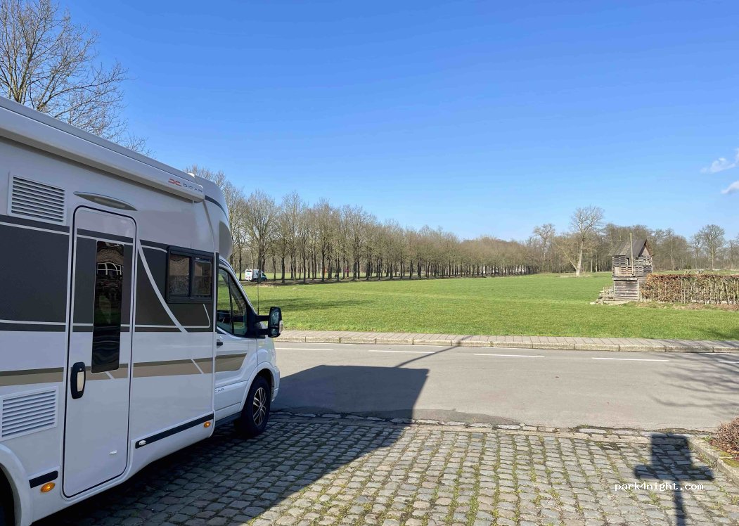 (2390) Malle - 54 Sint Jozeflei — foto 5