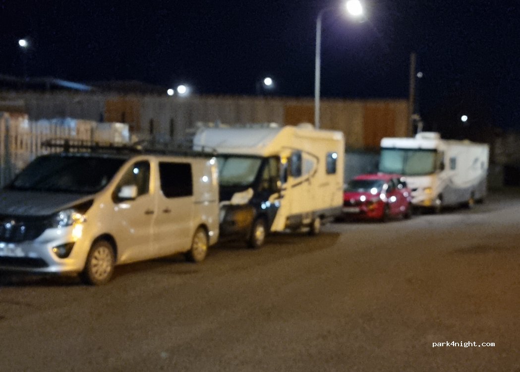 (CF24 5JP) Cardiff - East Moors Road — foto 5