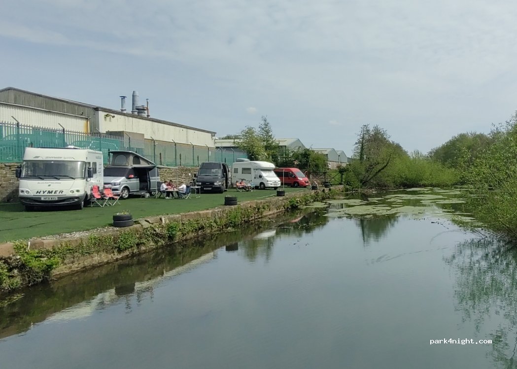(GL15 5ET) Lydney - Harbour Rd — foto 3