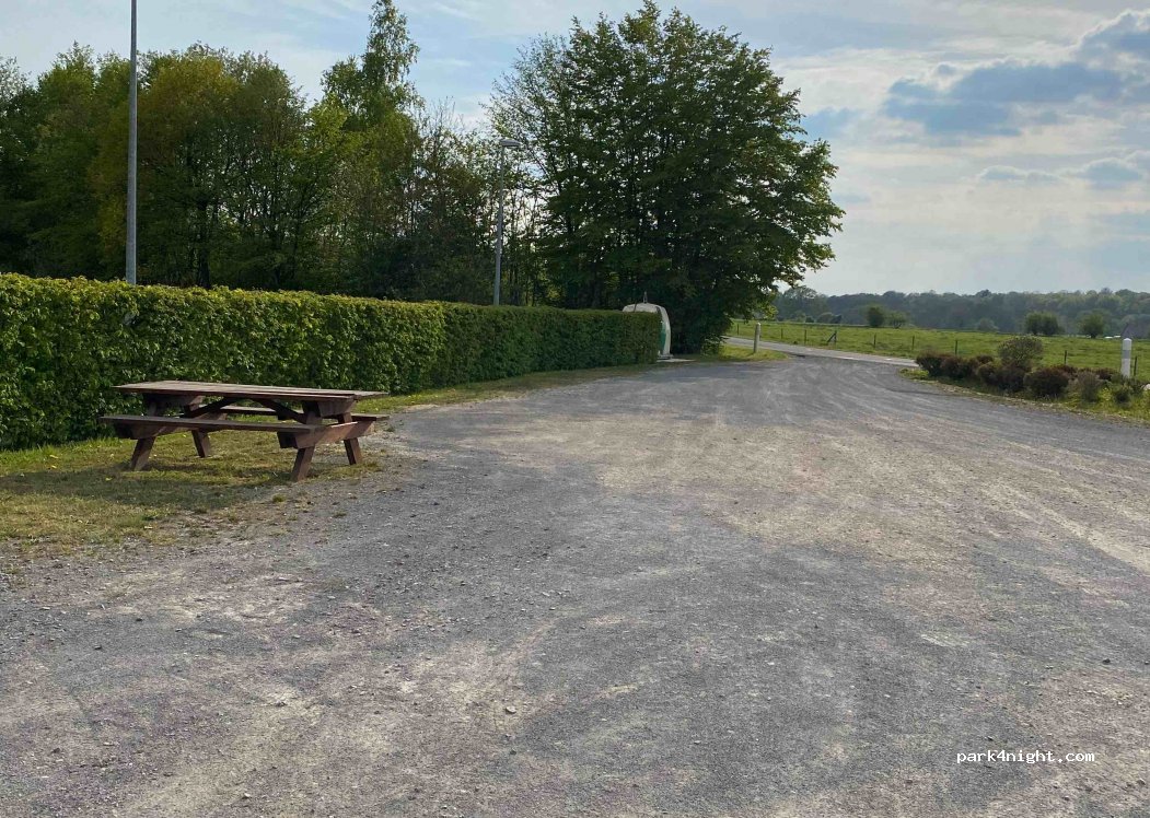 (08380) La Neuville-aux-Joûtes - 178 Les Grands Riaux — foto