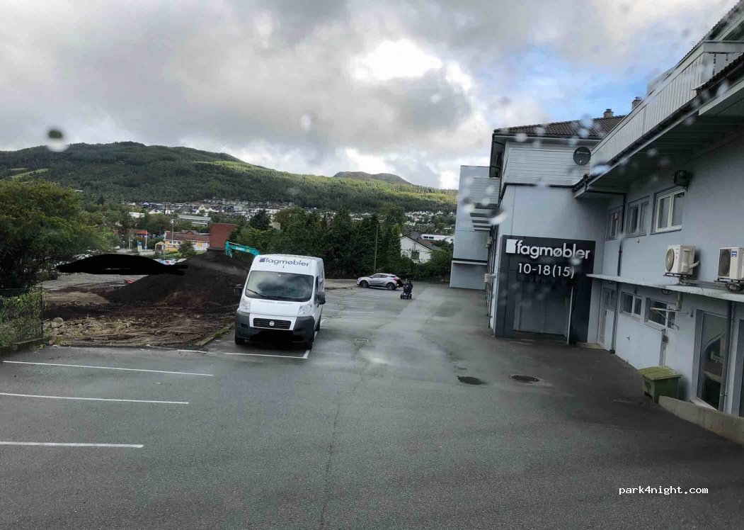 (4100)  - 18 Kjørebergvegen — foto