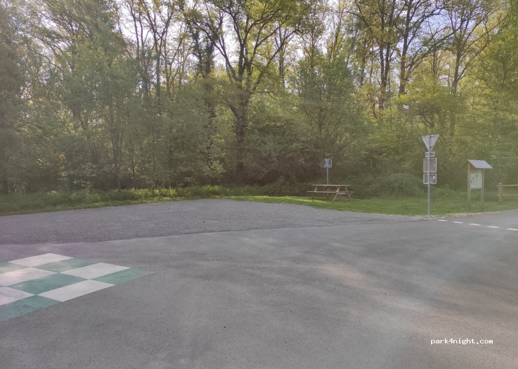 (25680) Rougemont - Unnamed Road — foto
