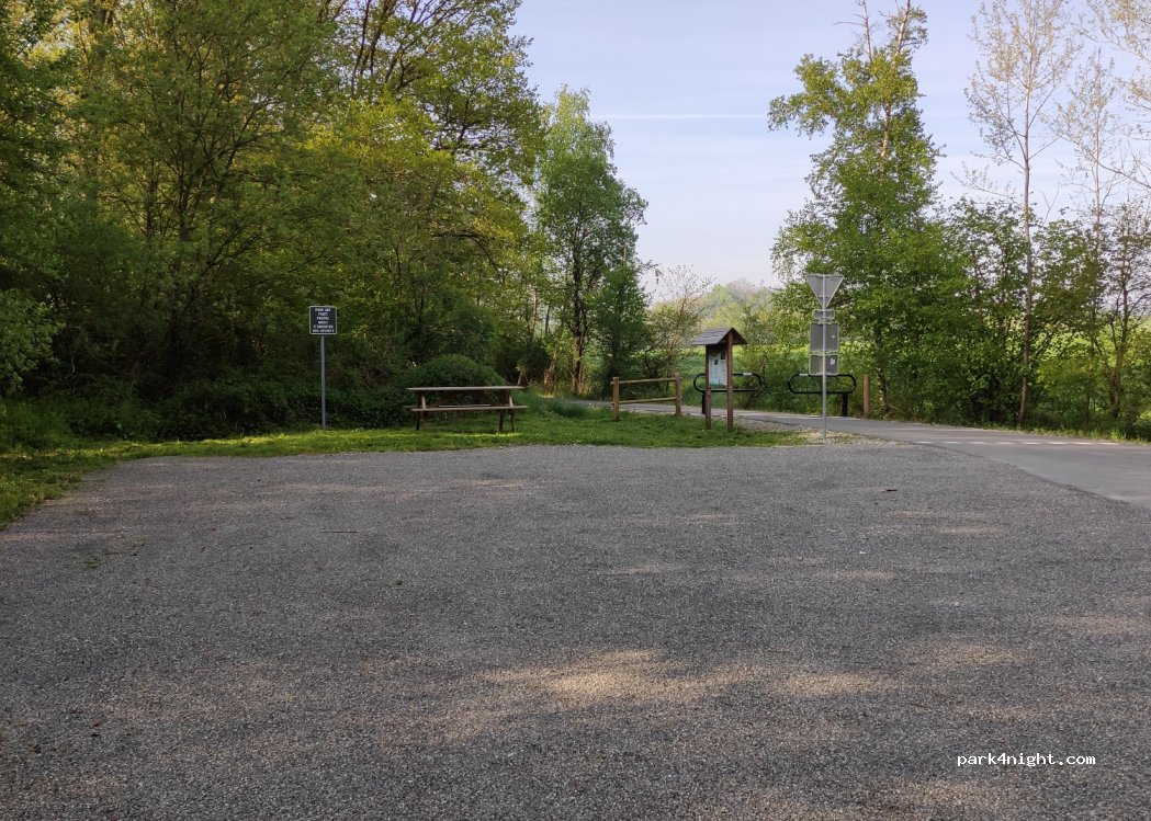 (25680) Rougemont - Unnamed Road — foto 2