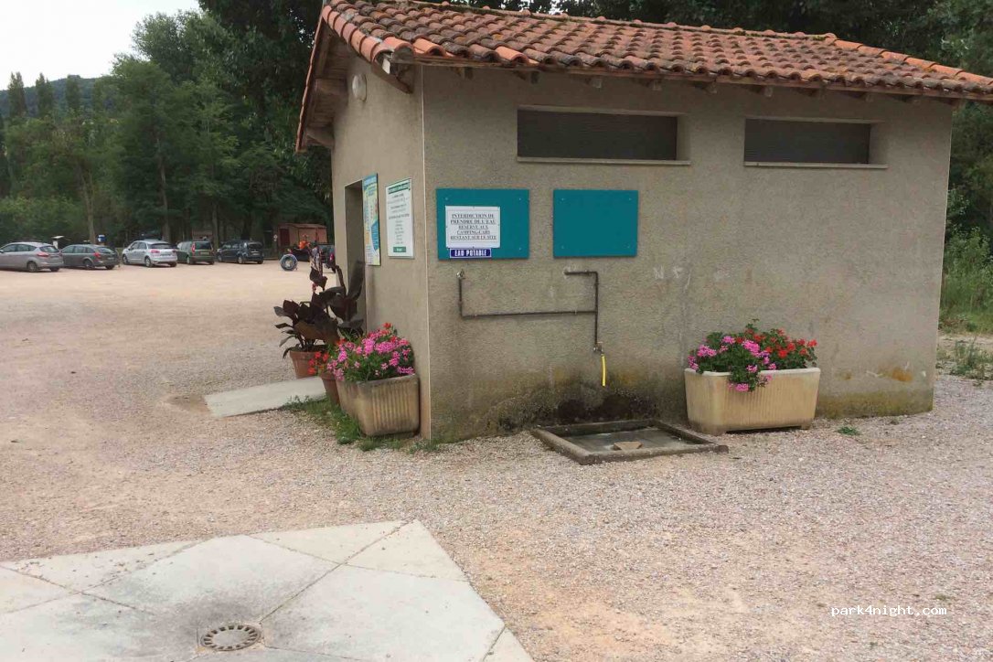 (12360) Camarès - 35 Avenue de Brusque — foto