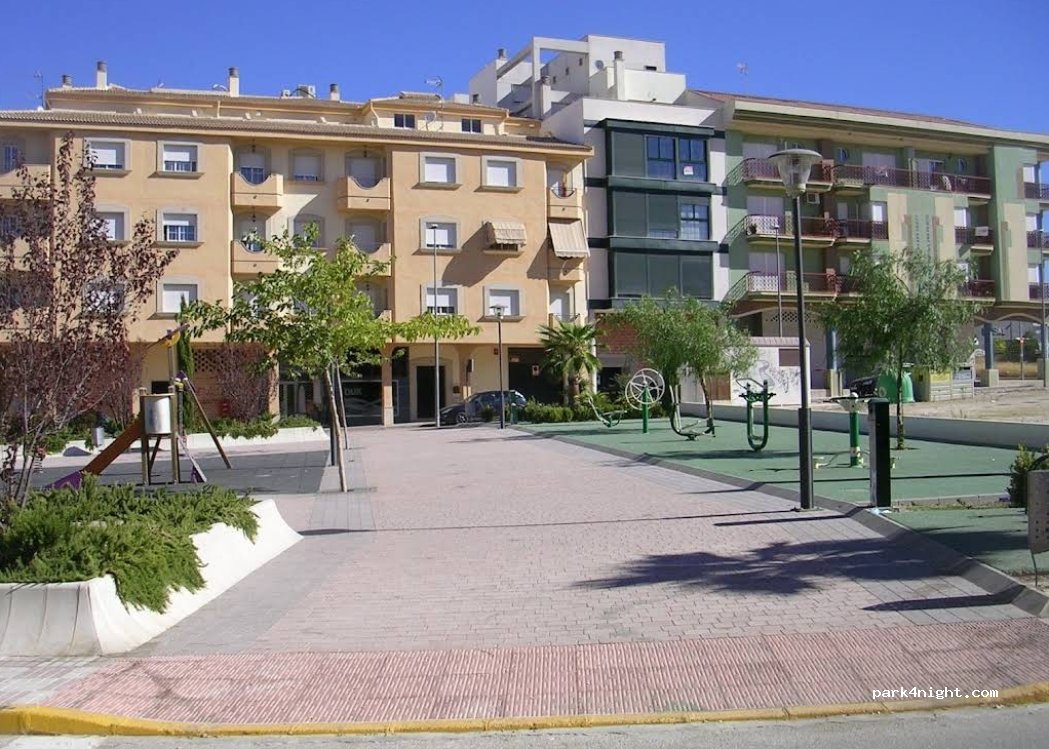 (23650) Torredonjimeno - 29 Avenida de la Vía Verde — foto 4
