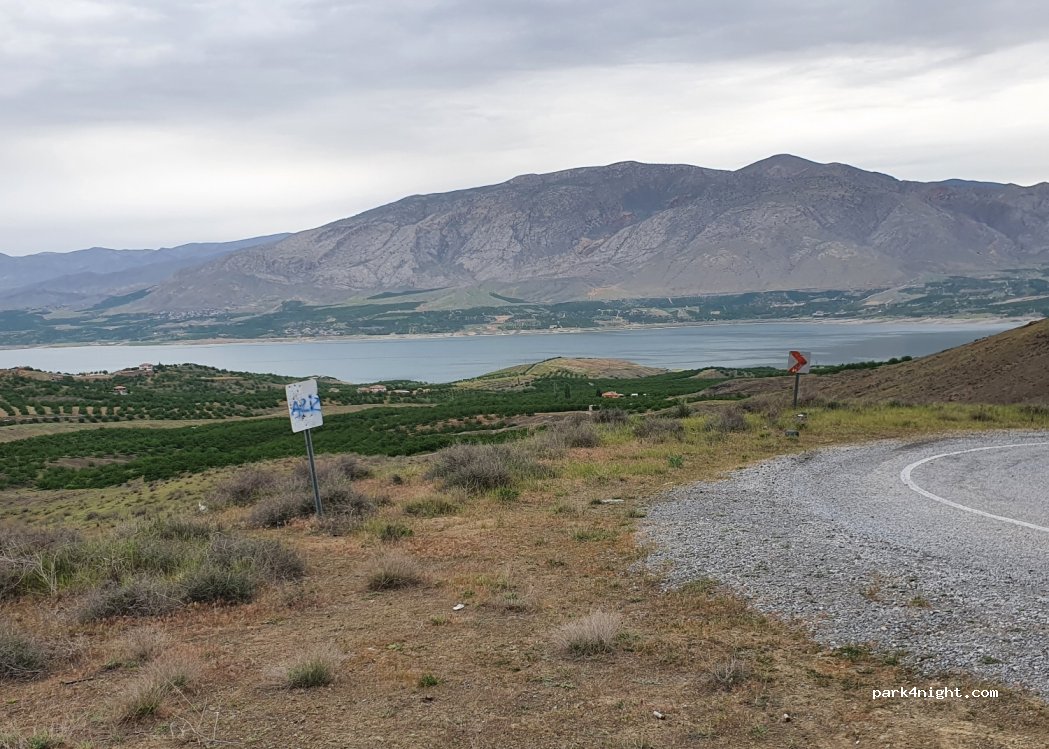 (44370) Malatya - Meydancik Kayu Yolu — foto
