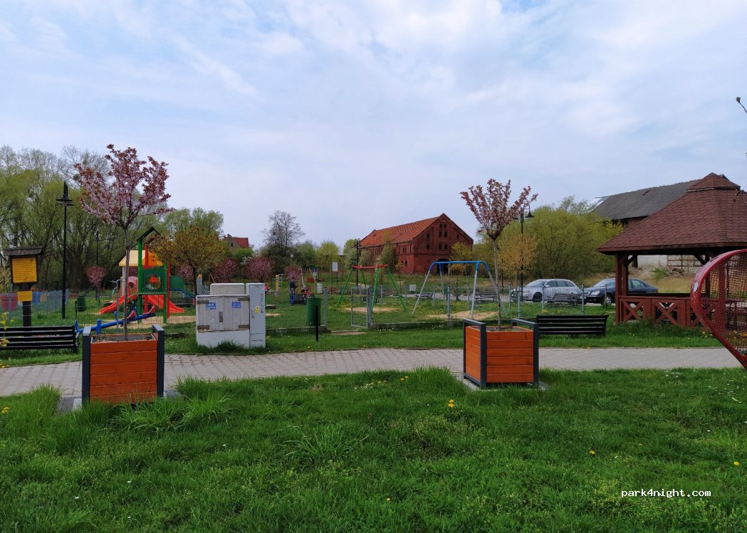 (42-289) Woźniki - 9 Dworcowa — foto 2