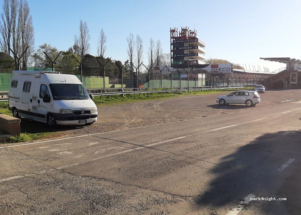 (40026) Imola - 4 Via R.Galli — foto 4