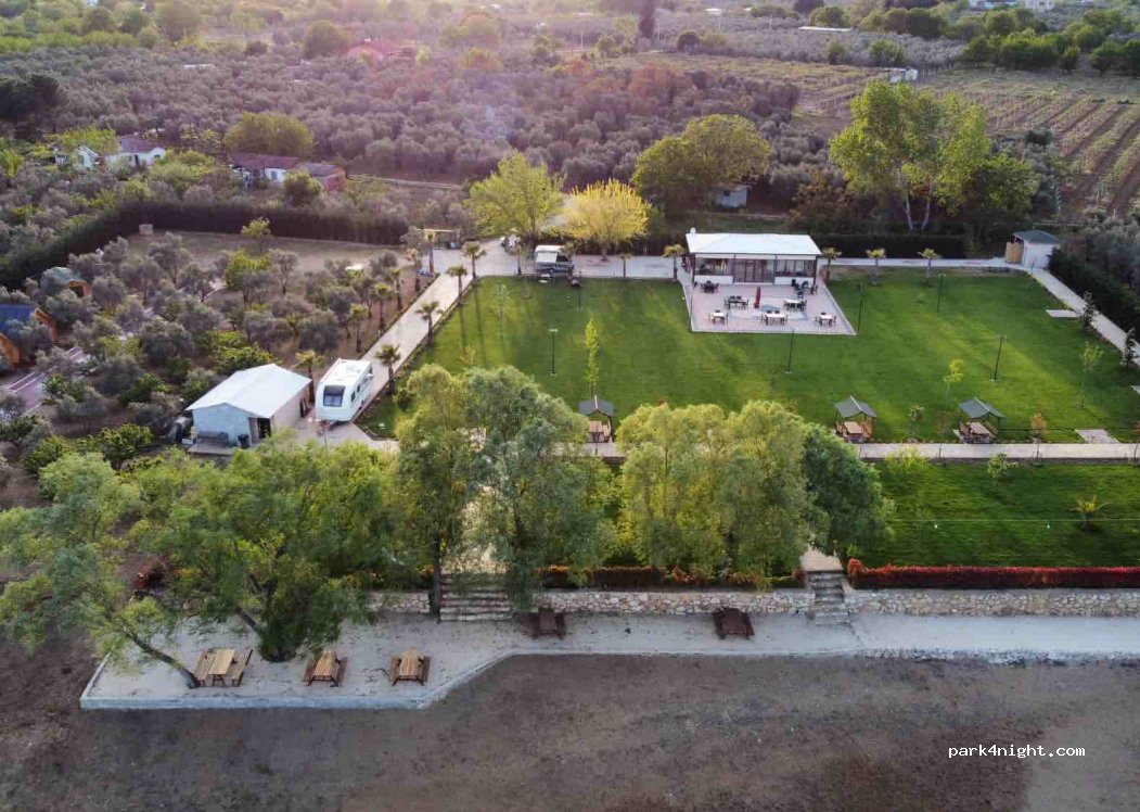 Ourlakegarden — foto