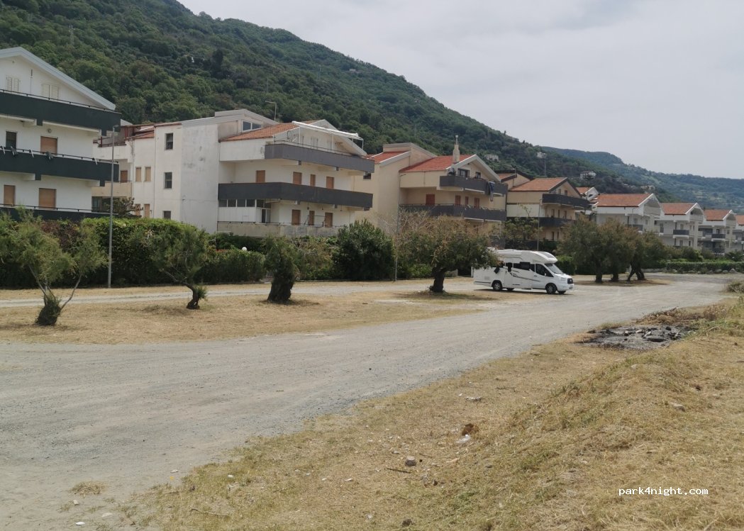 (87030) Torremezzo di Falconara - Strada Provinciale 39 — foto