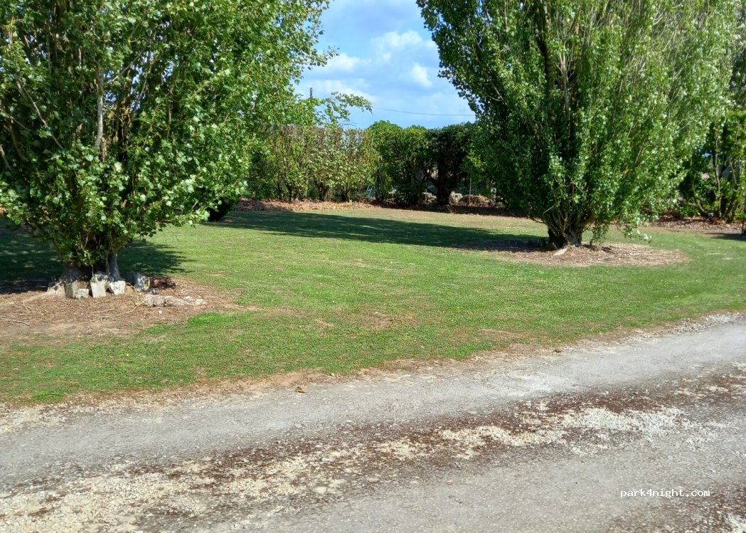 (17600) Balanzac - 3 Rue des Bassetries — foto 2
