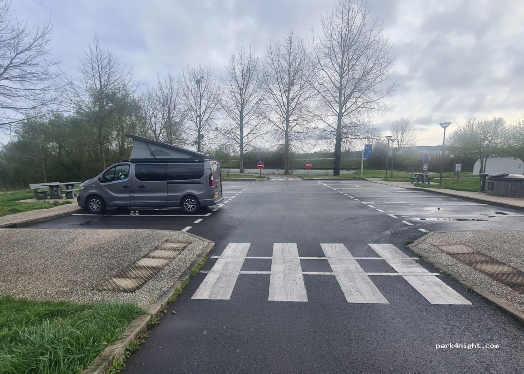 (72220) Saint-Mars-d'Outillé - — foto
