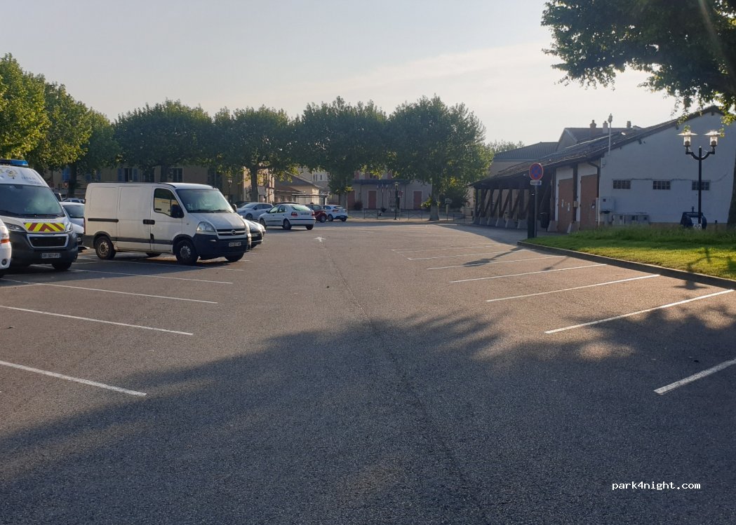 (01090) Montmerle-sur-Saône - 4 Quai Sud — foto 2