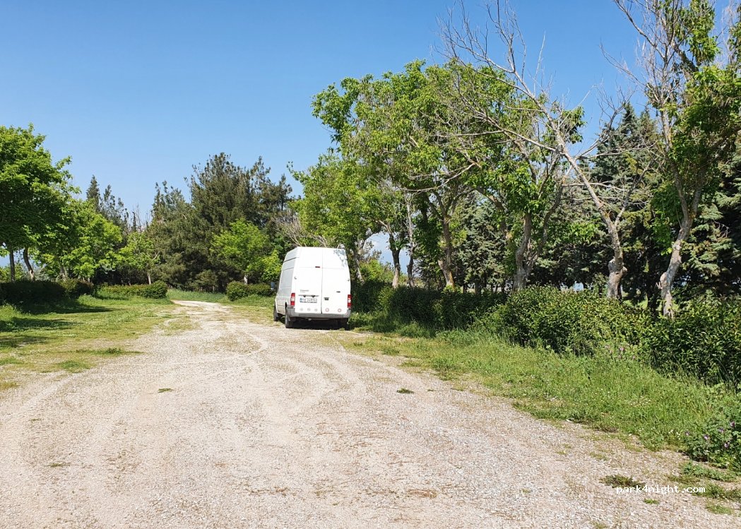 (611 00) Agios Georgios - Unnamed Road — foto