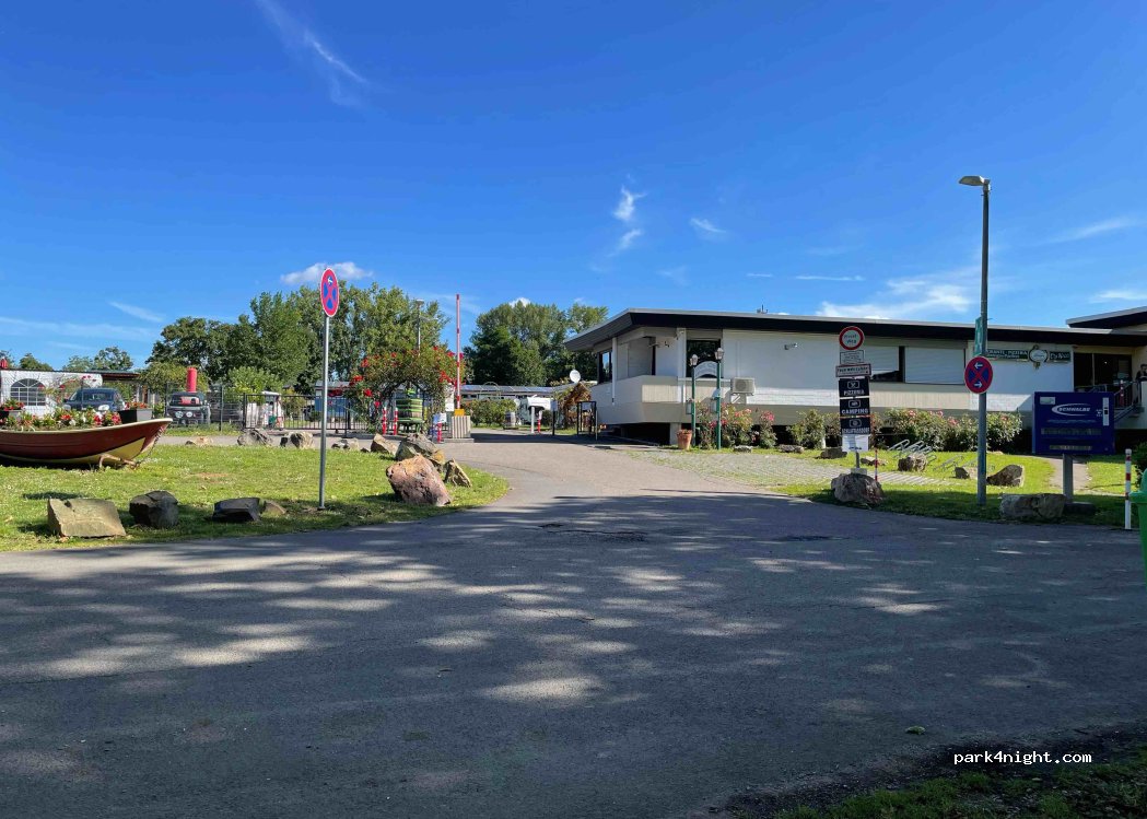 Rheingau Campingplatz Geisenheim — foto 3