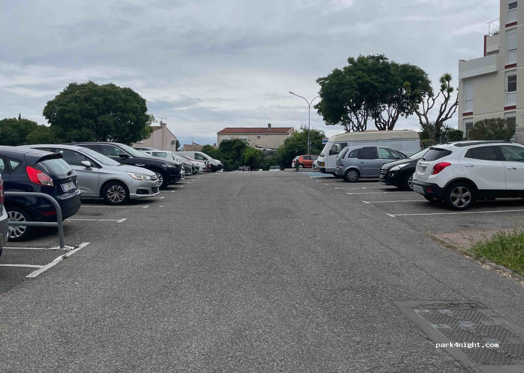 (13821) La Penne-sur-Huveaune - Chem. des Restanques — foto