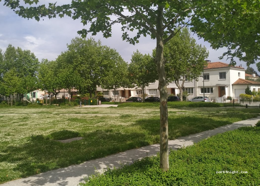 (33130) Bègles - Place du Lieutenant Serge Duhourquet — foto 2