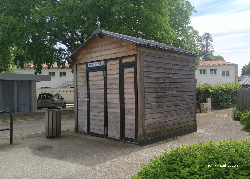 (33130) Bègles - Place du Lieutenant Serge Duhourquet — foto 3