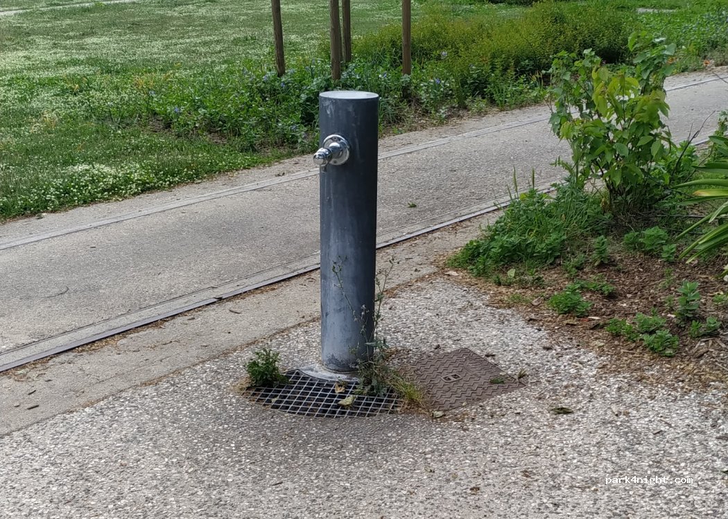 (33130) Bègles - Place du Lieutenant Serge Duhourquet — foto 4