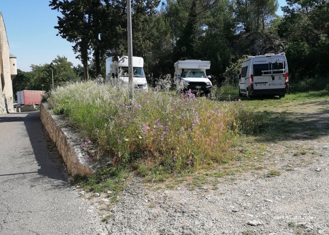 (30400) Villeneuve-lès-Avignon - 5 Clos des Cloitres — foto