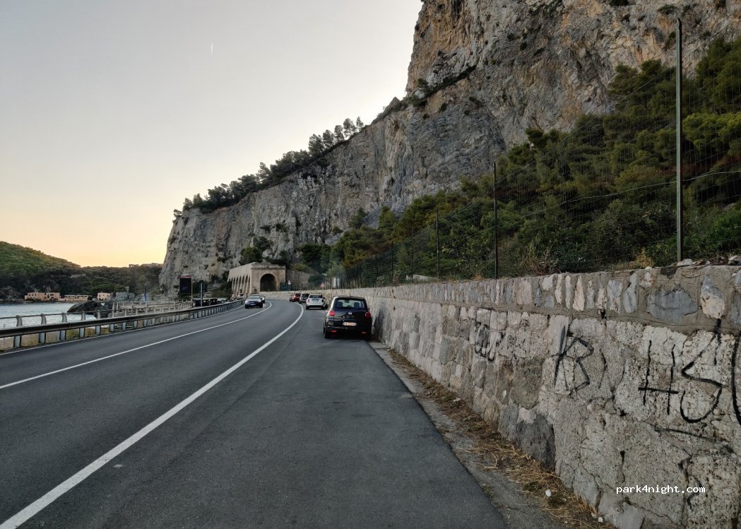 (17024) Finale Ligure - Via Aurelia — foto