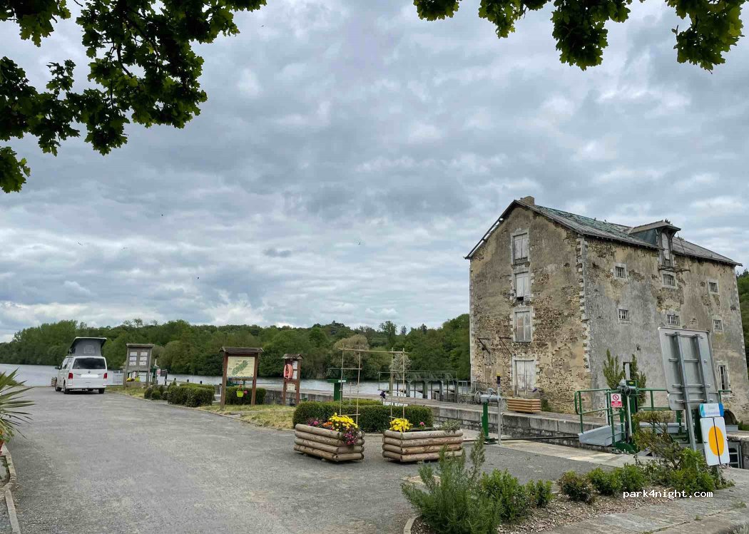 (53200) La Roche-Neuville - 8 La Roche — foto 3