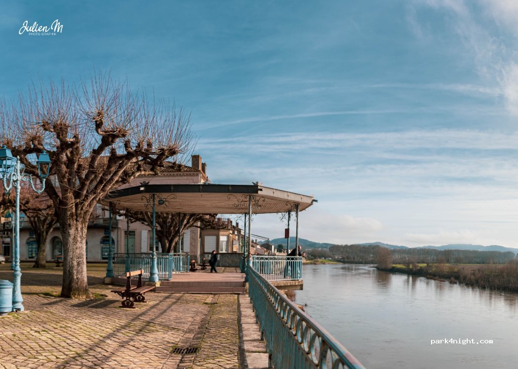 (47400) Tonneins - 1 Place Jean Jaurès — foto 2