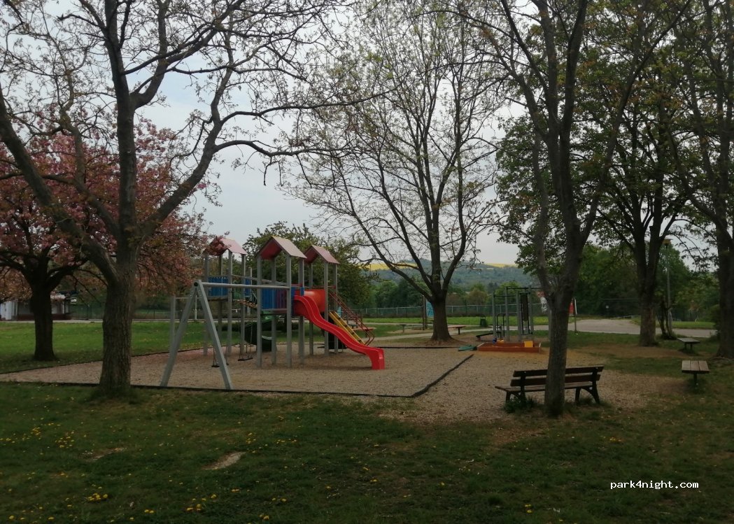 (684 01) Slavkov u Brna - 1442 Kaunicova — foto 2