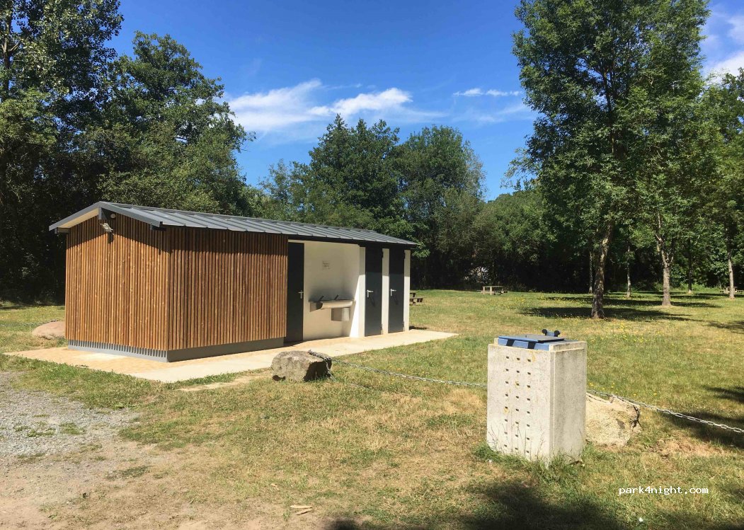 (85290) Saint-Laurent-sur-Sèvre - 13 Rue du Coteau — foto