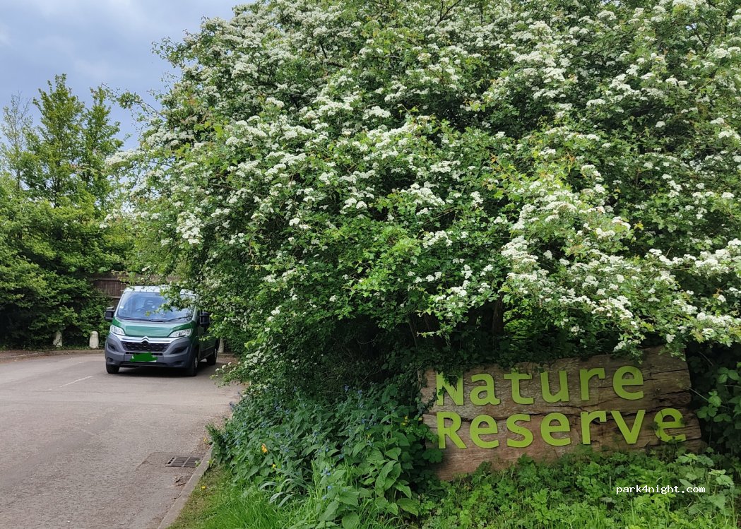 (GU4 7ND) Guildford - Bowers Lane — foto