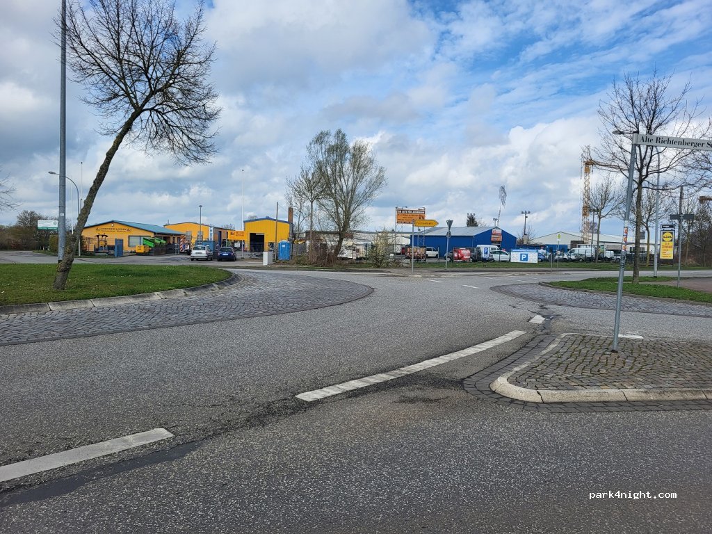 Wohnmobilstellplatz Stralsund — foto 2