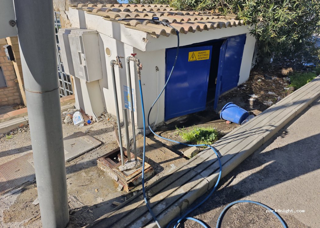 (90010) Campofelice di Roccella - Strada Statale 113 — foto 2