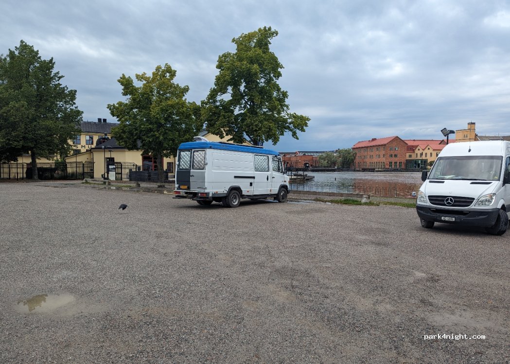 (632 20) Eskilstuna - 15 Hamngatan — foto 2