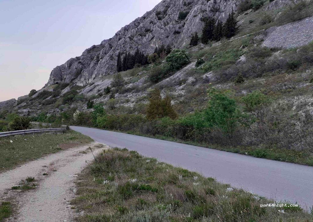(532 00) Ag. Panteleimon - Unnamed Road — foto 2