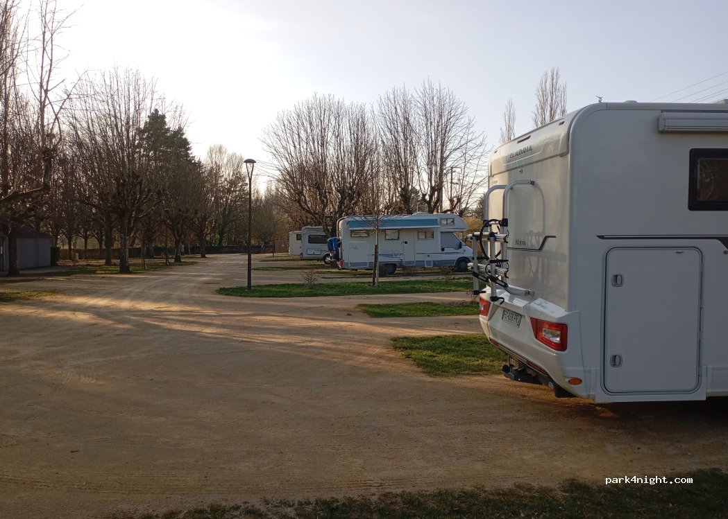 (37150) Chenonceaux - 1 Rue de la Fontaine aux Près — foto 5